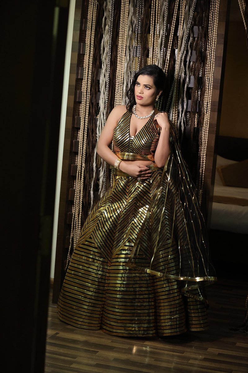 ShivaniSharma_O's tweet photo. Ready for Jiffa nyt @jiffa.awards ⭐️
https://t.co/uh8ZfsTrPw
#shivanisharmaactress #shivanisharma❤️ #jiffa #bollywoodactress #actresslife #tweet https://t.co/Dk7ivAkAb5