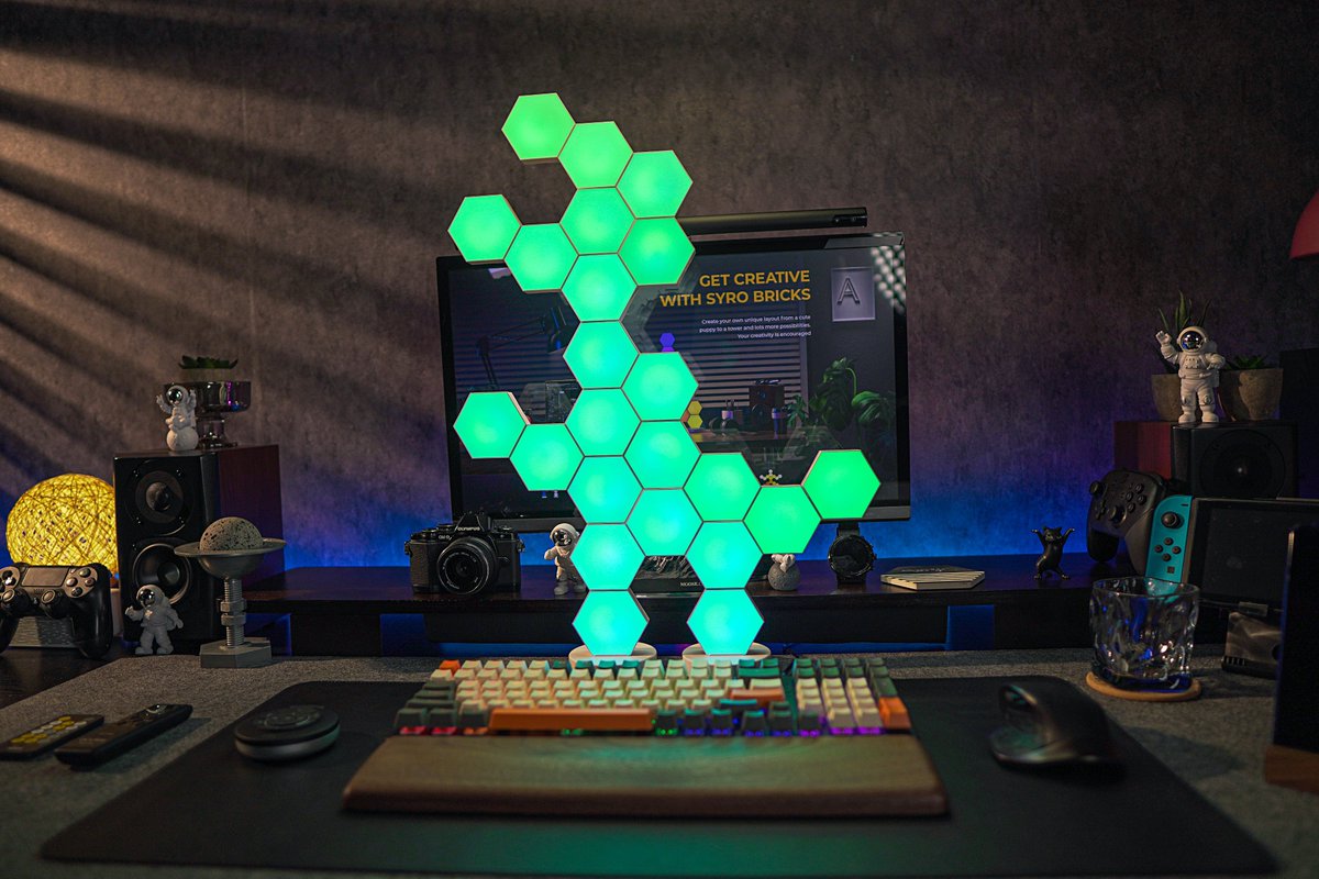LinkedSparx's tweet photo. 🎵You're gonna hear me roar

#syrobricks #dinosaur #displayonstand #desktopsetup #hexagontiles #2023 https://t.co/zW0uoGLQyl