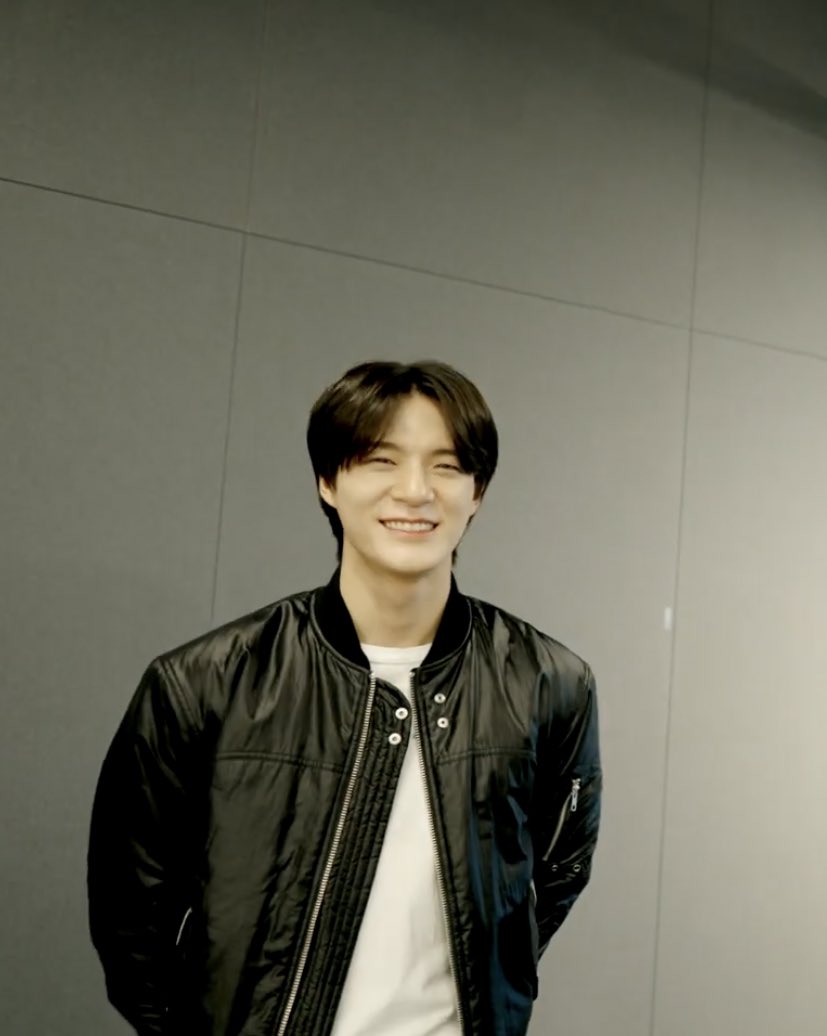 LJNFEED's tweet photo. smiley prince #jeno https://t.co/GWt3hLxpGp