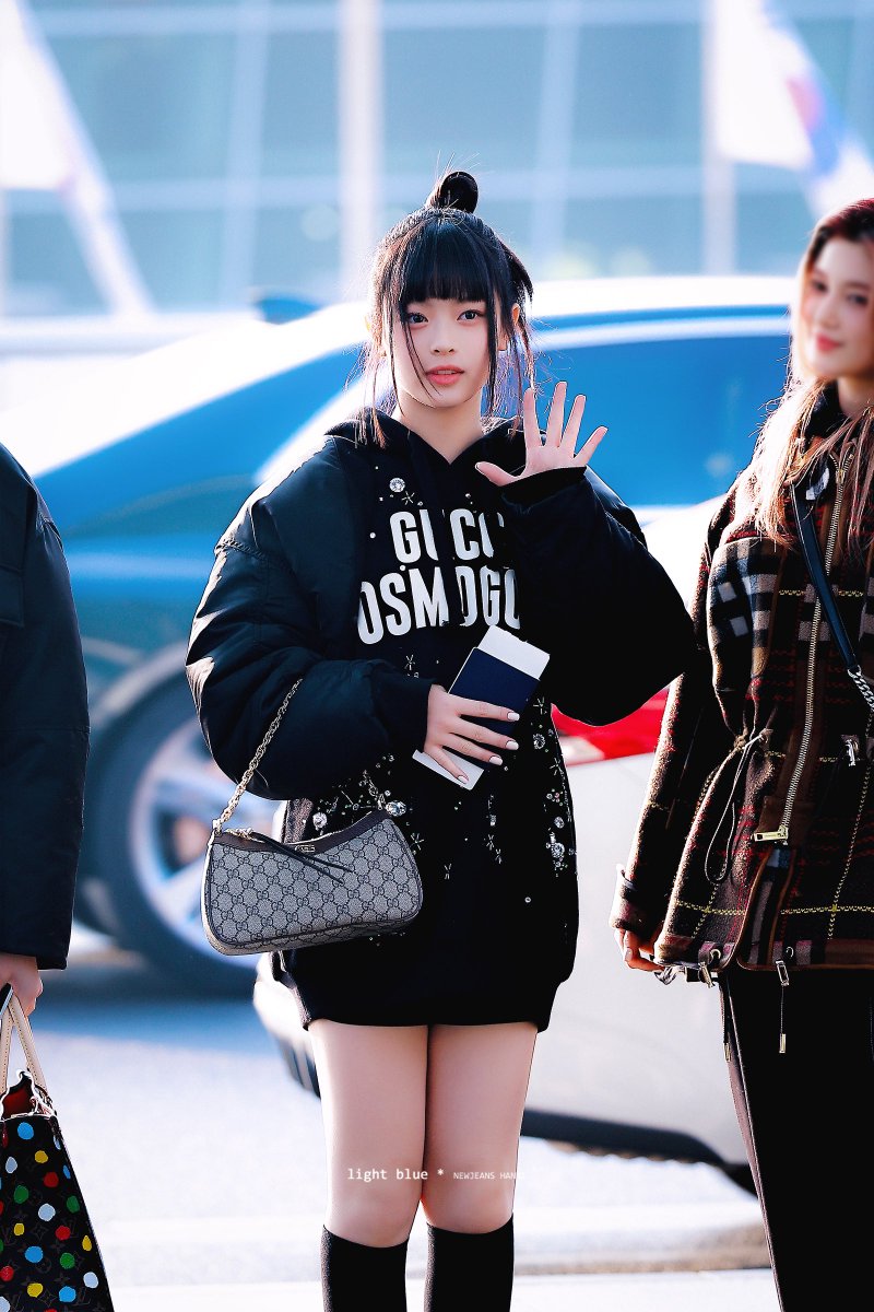 230106

#뉴진스 #NewJeans #하니 #HANNI