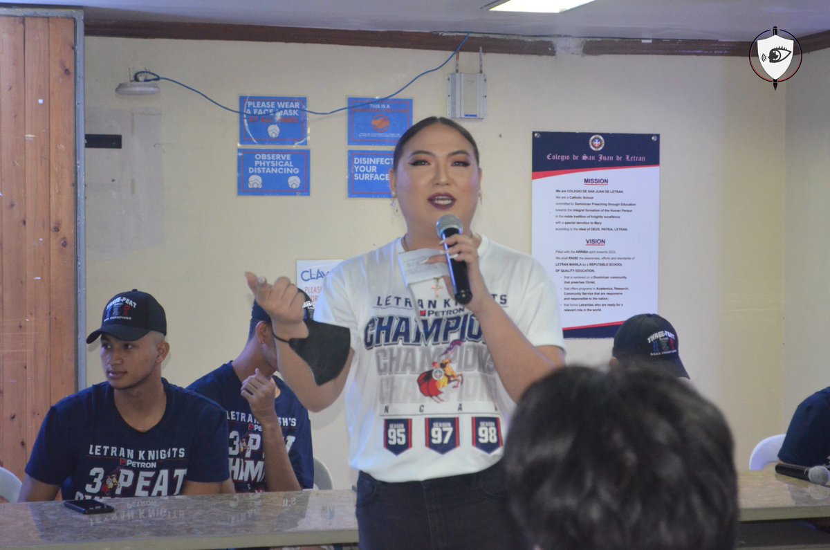 LSHSTheTemplar's tweet photo. (1) ICYMI: 20TH BANNER VICTORY PARTY 🏆

The Colegio held a victory party joined by faculty, staff, and Letranites to celebrate Letran Knight's championship. 

#VictoryParty
#20thBanner
#LetranThreePeat
#KnightsForThree
#BELI3VE
#LetranFourthEstate

PHOTOS | Gerald Servado https://t.co/K8I5S1TLcy
