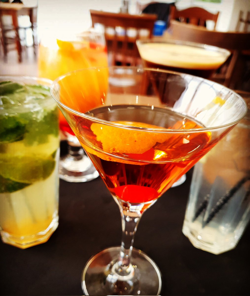 YC_DaVinci's tweet photo. We have some brilliant Food &amp; Beverage Service courses starting in September so if customer service, coffee and cocktails are your thing why not find out more?! Take a look at https://t.co/FbI9e30xYo for more information ☕️🍸🍰🍝 https://t.co/mAVOz5oPLA