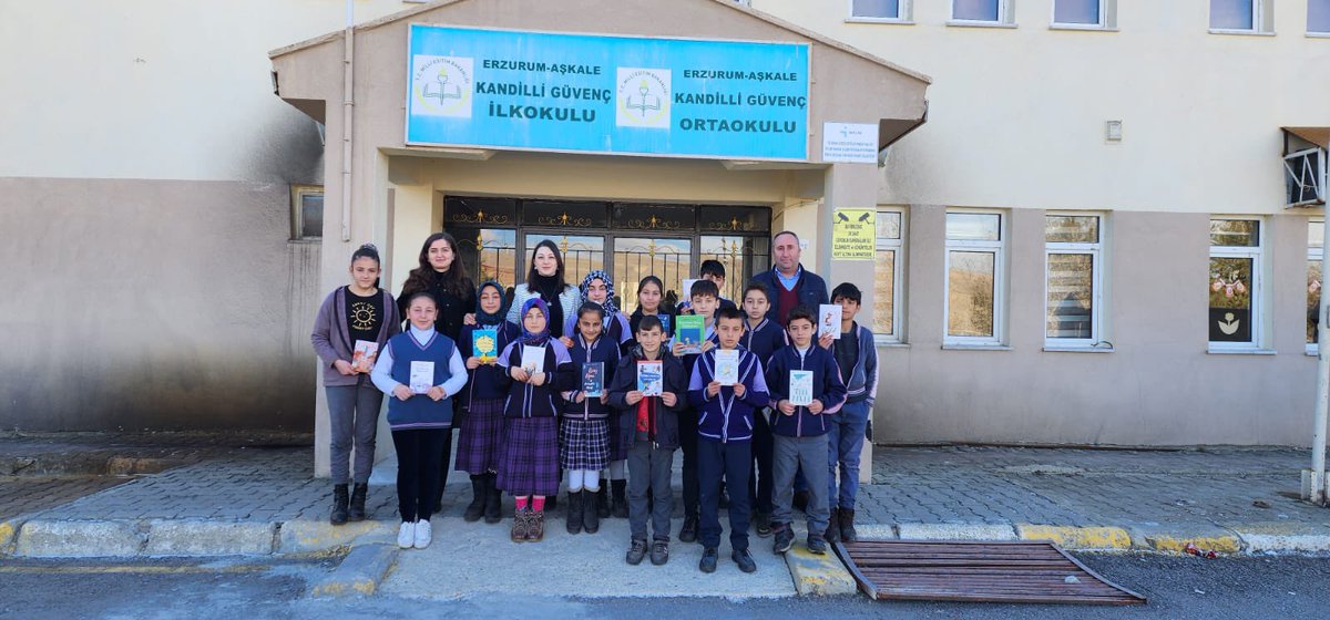 <a href="/atauni1957/">-</a> Toplumsal Duyarlılık Projeleri kapsamında okulumuz kütüphanesinin zenginleştirilmesi için kitap desteğinde bulunan öğretim üyesi Dr. Nur Ertek TOSUN’a teşekkür ederiz.
<a href="/karaloglu_murat/">Murat KARALOĞLU</a> 
<a href="/skaygusuz/">Salih Kaygusuz</a>
<a href="/AGazioglu25/">Abdurrahman GAZİOĞLU</a>
<a href="/hasanakgul67ho1/">hasanakgul67@hotmail.com</a>
<a href="/kadirbildirici/">Abdulkadir Bildirici</a>
@askalemem