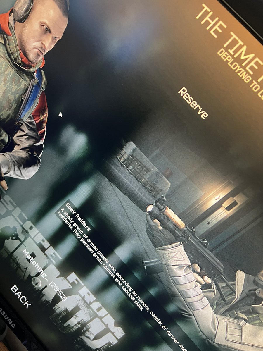 TheEysenck's tweet photo. @bstategames @tarkov Come on guys ffs. https://t.co/ku8z1NBBhf