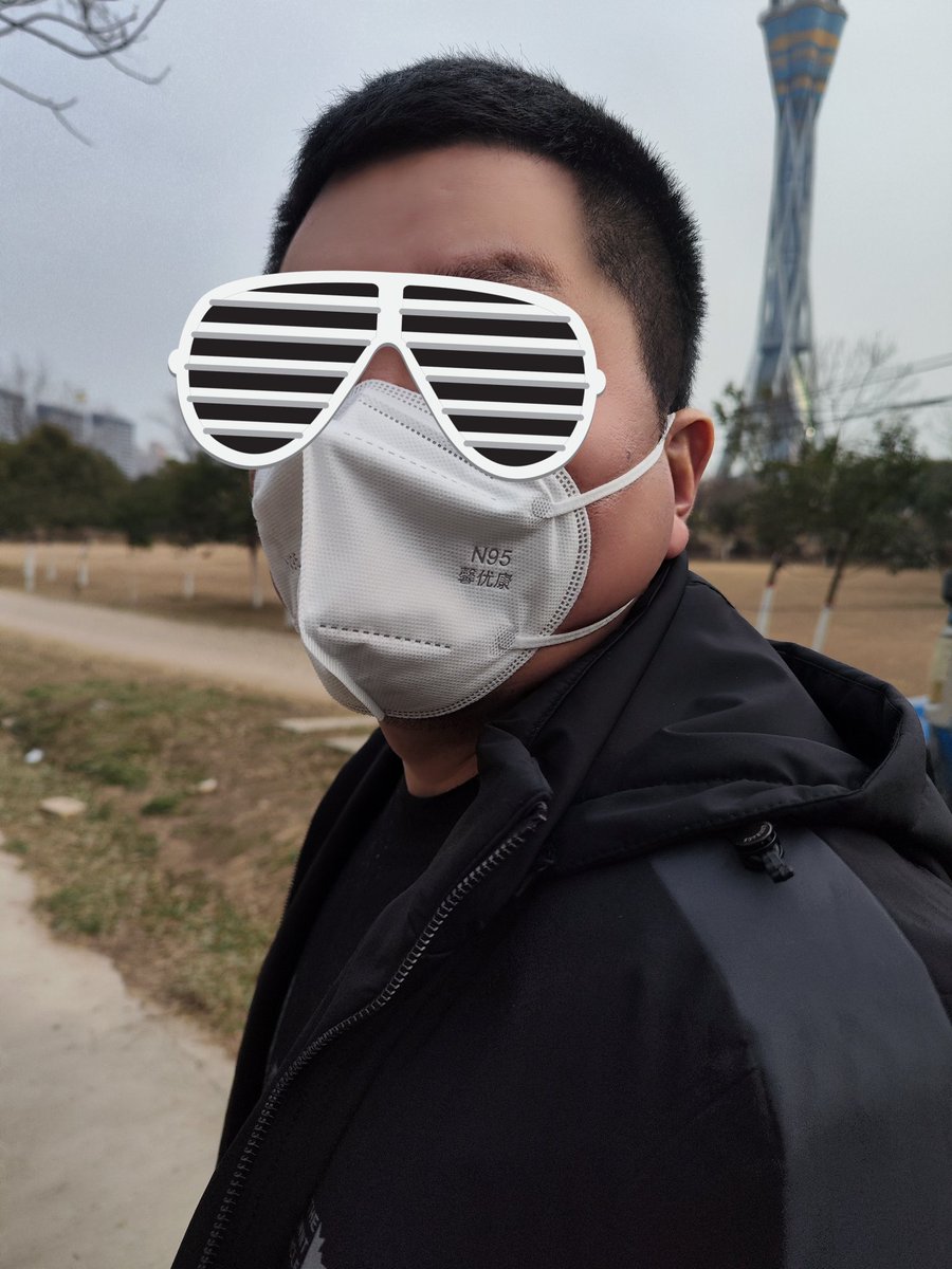 cheng12160's tweet photo. 现实中遇到发生很多不愉快的事���…好想依靠你好想抱着你！在你怀里撒娇！儿子需要你老爸😖希望有时间吧！ https://t.co/yWdHbRgqK5