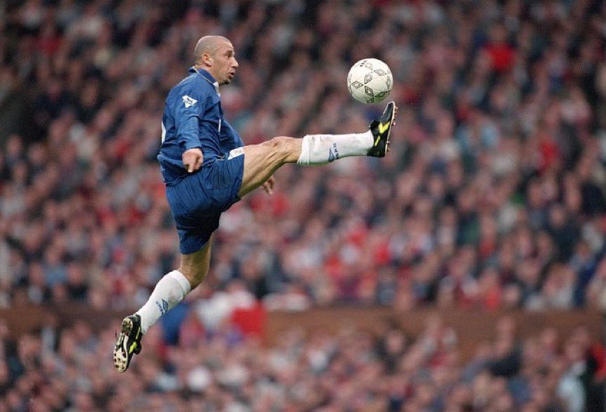 TransfersCalcio's tweet photo. RIP Gianluca Vialli 😢❤️ https://t.co/3Kaw5LrD5g