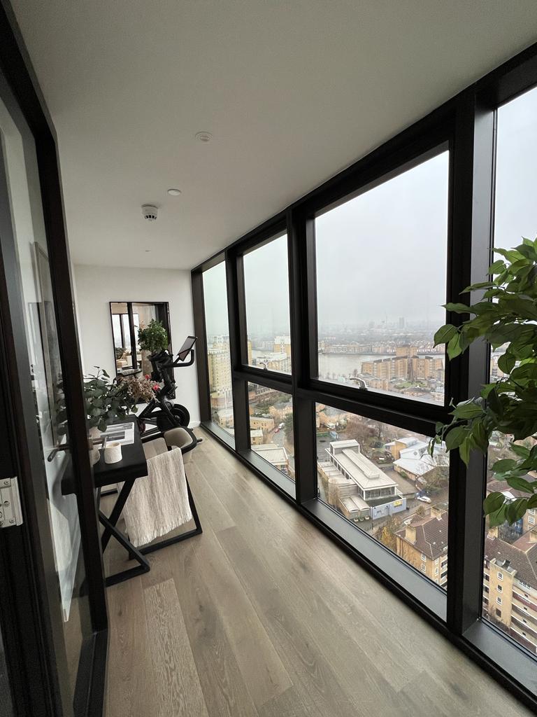 Enviromech_'s tweet photo. We are going to miss these stunning views, works at our Canary Wharf project are nearing completion.  The team have done a fantastic job.

If you're looking to engage an MEP partner please get in touch > https://t.co/HgDUpxRfBn

#mechanicalengineering #electricalengineering #mep https://t.co/loH2ZNHNYy