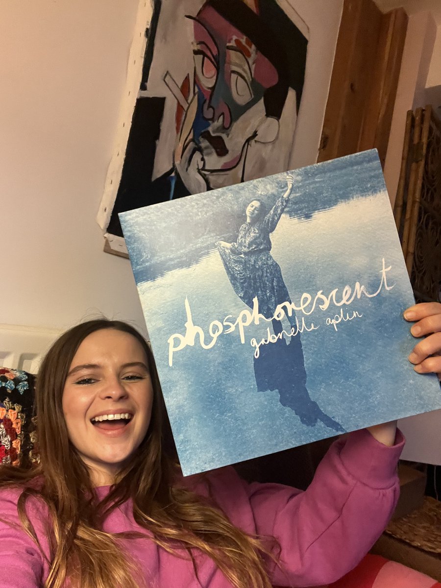 GabrielleAplin's tweet photo. 🌊 PHOSPHORESCENT 🌊 is out!! 

I hope you all love it. I had an amazing experience making this. From writing to recording to making the visuals. I just loved every moment and I hope you love it just as much. 

Lots and lots of love xxx https://t.co/hknICxfOSv https://t.co/t28mj3R2oX