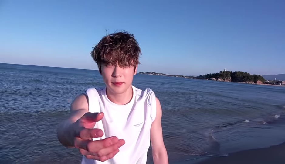 woniestatistik's tweet photo. “sini babe, gantian aku fotoin kamu coba” https://t.co/lY7hdf8Ztf