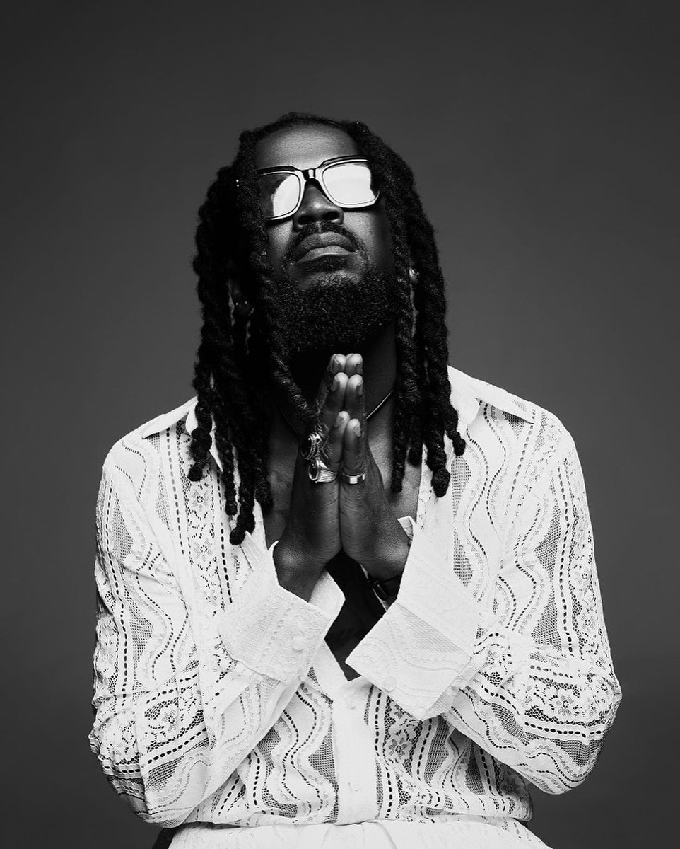 CHB_blog's tweet photo. @samini_dagaati shares "Abundance" Official Video to start year 2023. 🔥🔥🔥

Cc: @ElormBeenie https://t.co/xDn9lWXYyl