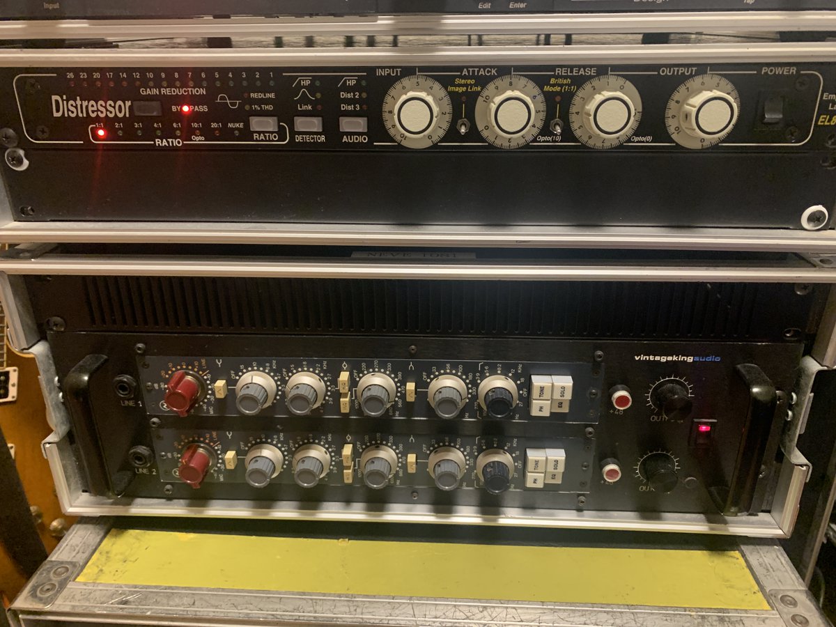 AkiMix0502's tweet photo. そういえば我が家のDISTRESSOR
しばらく使っていないとノブ以外の設定がすべて消えてしまうんだがそんなもんなのだろうか…
毎回使うたびにあれ？って思うのに使い始めると忘れて
しまうというアレ… https://t.co/ITUIHdBbCr