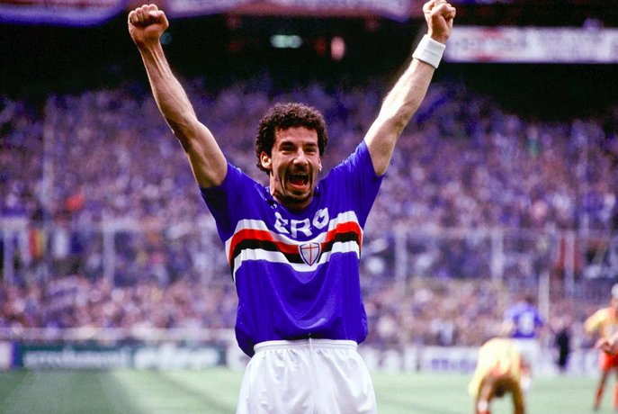GioCope's tweet photo. Ora la Nazionale del Paradiso ha un Sig. Centravanti 
#GianlucaVialli https://t.co/feieIiSTtv