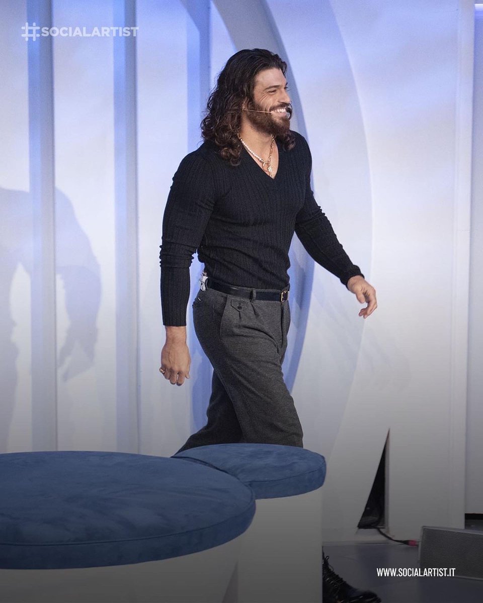 SradeWinter89's tweet photo. …………. 7 de Enero
#CePostPerTe
#CanYaman https://t.co/xdVpVpnJgO