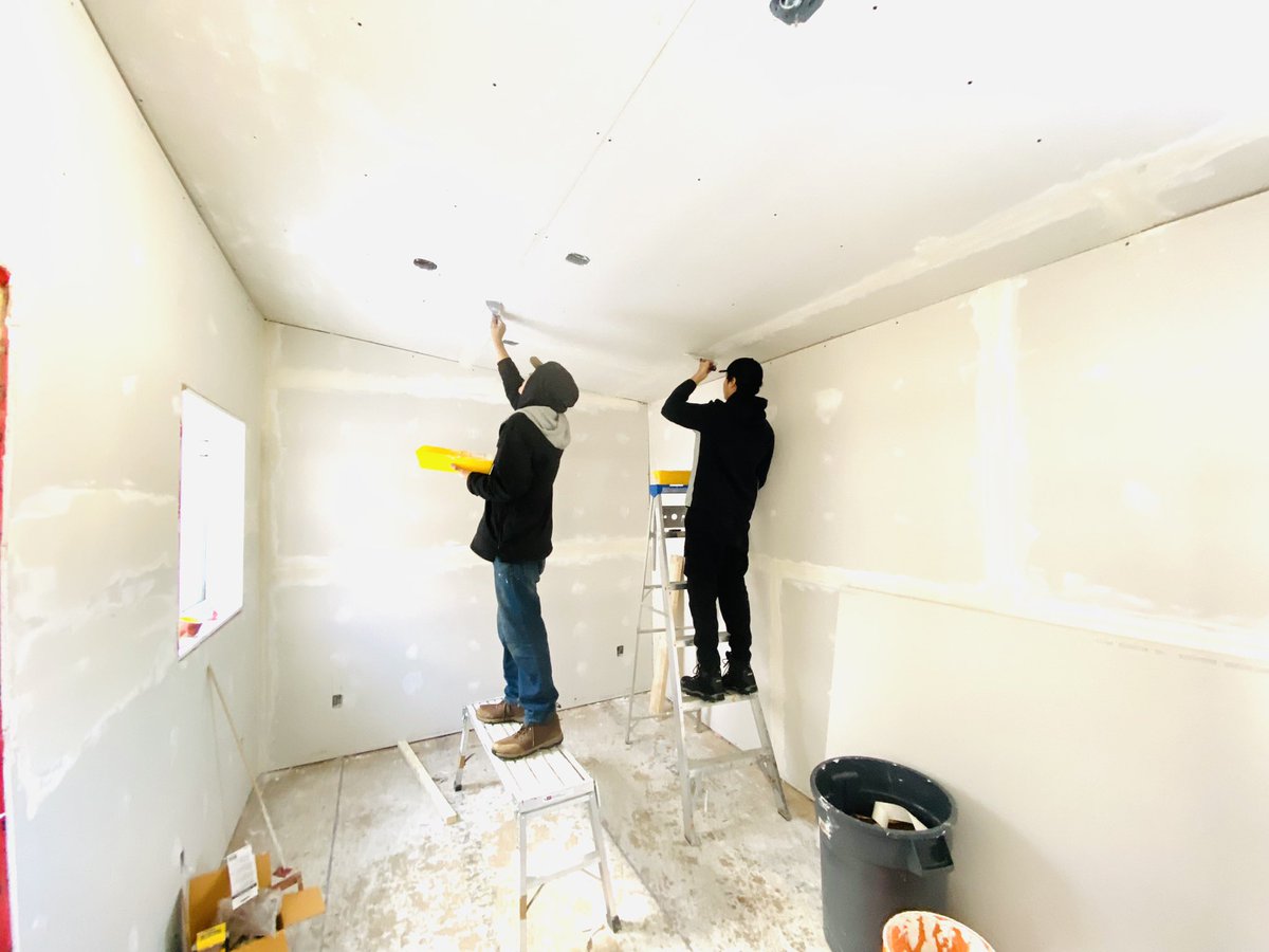 LisaMactbay's tweet image. Tiny home crew testing out more skills this week! The joy of figuring things out on your own can be a fantastic experience. @HammarskjoldP #unstructuredlearning #lifelessons @MatawaFNM @TheOFIFC #housing