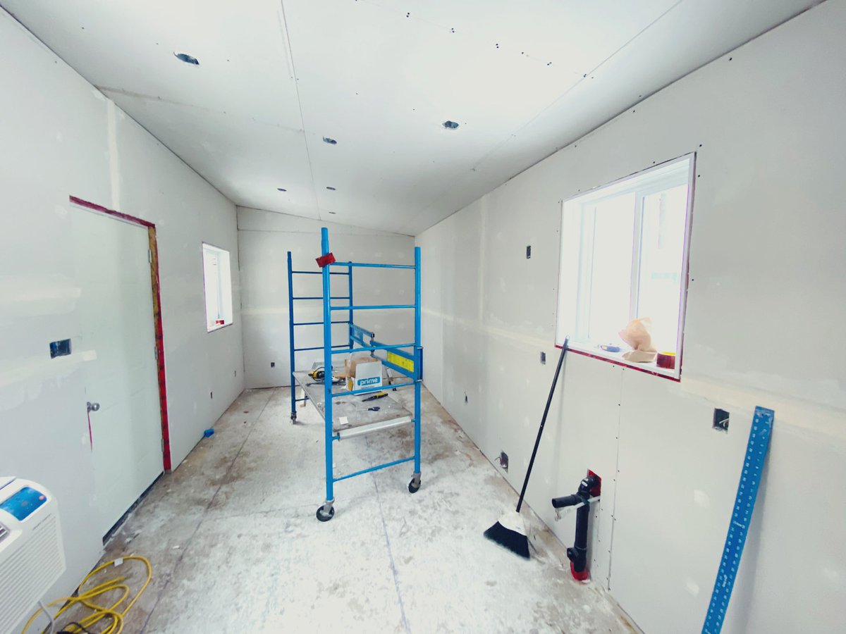 LisaMactbay's tweet image. Tiny home crew testing out more skills this week! The joy of figuring things out on your own can be a fantastic experience. @HammarskjoldP #unstructuredlearning #lifelessons @MatawaFNM @TheOFIFC #housing