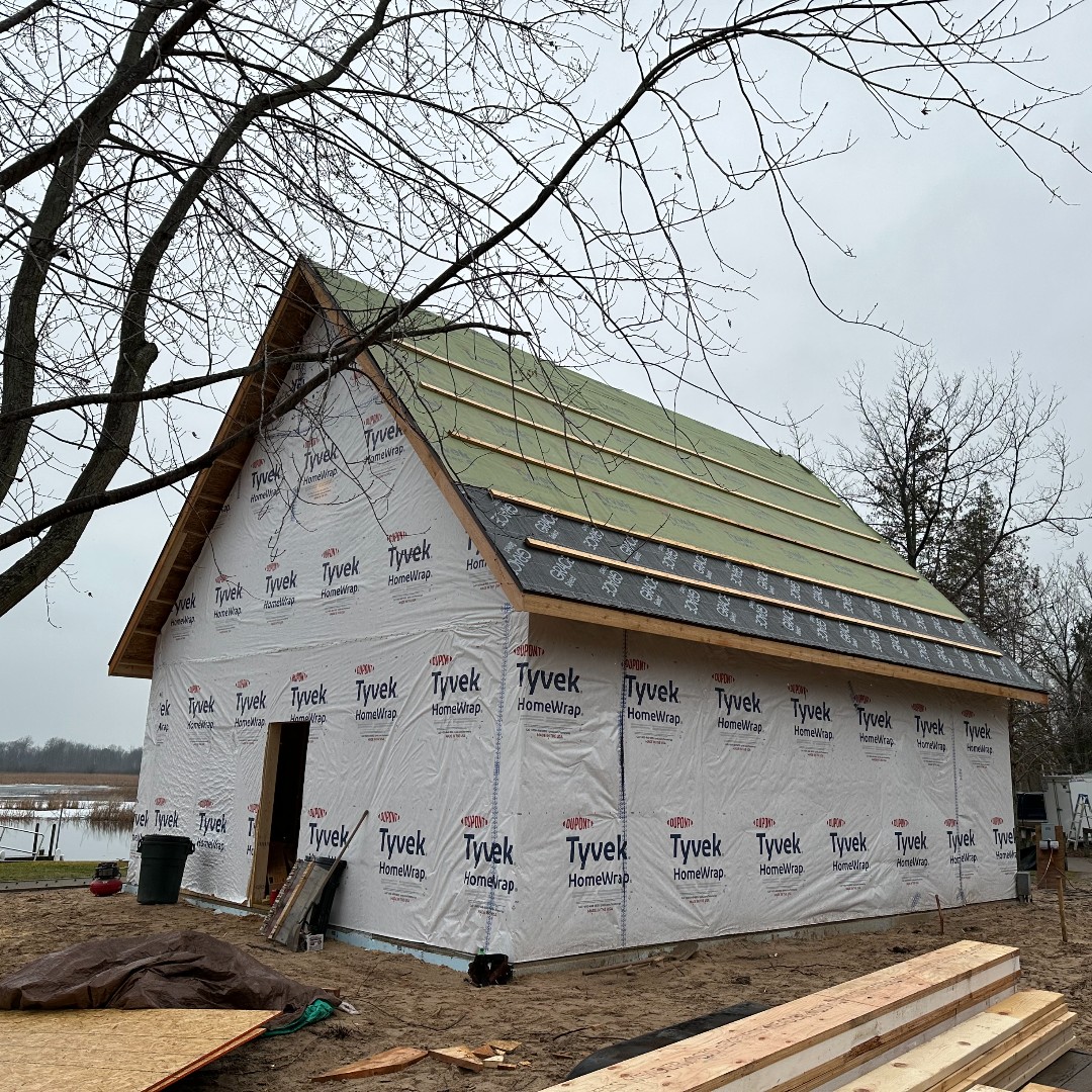 LittleEdenCamp's tweet photo. Balmy Heights is coming along nicely!  So exciting to see it being built.  Let's have some Friday Fun...please share, what is your favorite cabin at Little Eden?
 #LittleEdenCamp https://t.co/Lk6XAIbNgJ