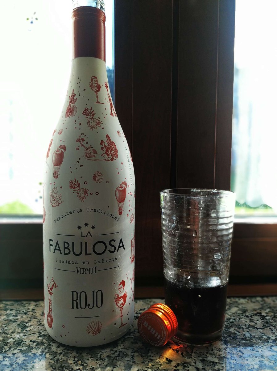 La Fabulosa Vermut Rojo #vermut #vermouth #madeingalicia #lafabulosa sobrelias.com/la-fabulosa-ve…