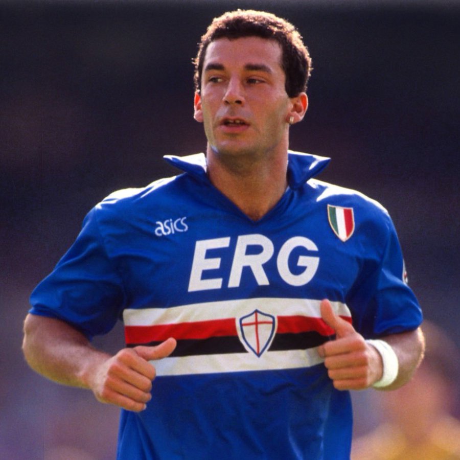 Kighine's tweet photo. “Mi sono reso conto che non vale più la pena di perdere tempo e fare stronzate. Fai le cose che ti piacciono, di cui sei appassionato. Il resto no... Non c'è tempo, non c'è tempo".
Gianluca Vialli https://t.co/vr7Hgu458l