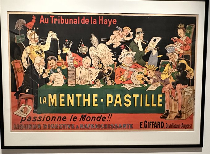 ロートレックとミュシャ展、その2人以外にも魅力的なポスター絵画がいくつもあるからホントにオススメです。
ベル・エポックのパリの空気感を味わえる 