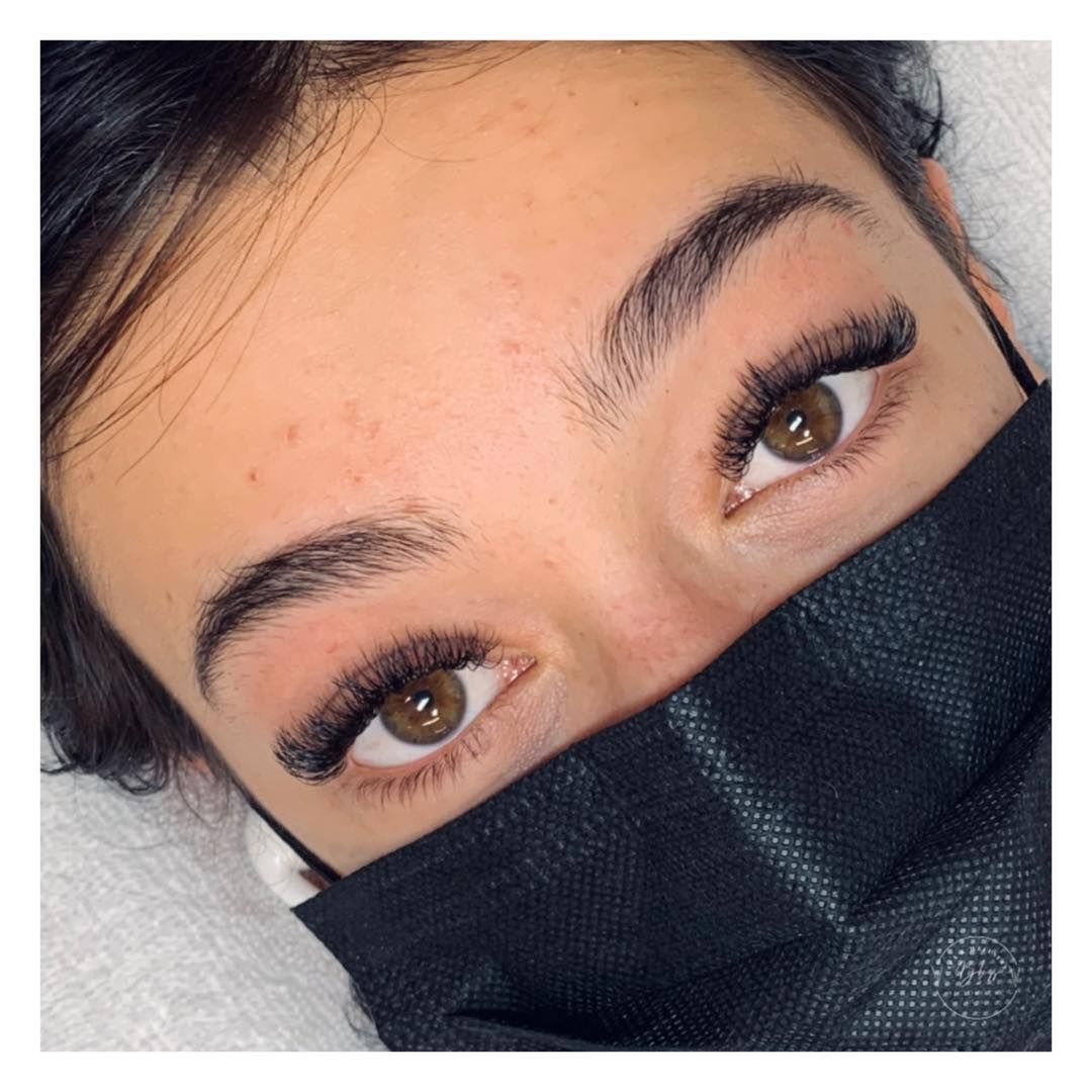 tweetmybliss's tweet image. You’ve heard it here first, lash extensions are back at Bliss!! 💋

Laura is now accepting new clients for Hybrid &amp;amp; Classic lashes! With lash extensions, you'll wake up every day with long, fluttering, gorgeous lashes and zero effort is required!

#lashextensions #lashesfordays