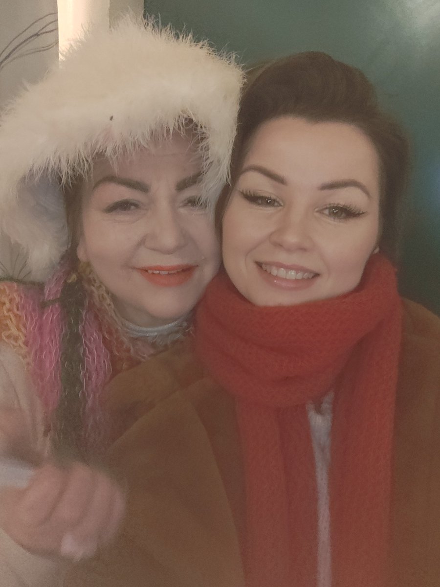 SoffiaMusic's tweet photo. Ólíklegt dúó? 
Ég var að gefa út lag við ljóð Siggu Kling. Njótið!
https://t.co/0uGszA48TK https://t.co/X9iZvjl7oZ