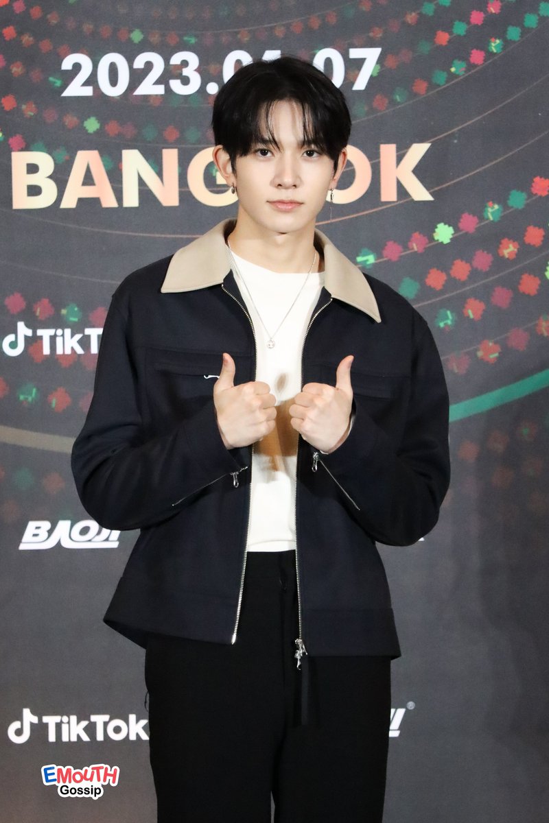 ลุคเท่ห์สุดปัง !!! พาใจเต้นแรงไปกับความหล่อ บวกความน่ารัก ของหนุ่ม #HEESEUNG ในงานแถลงข่าว #GDAinBKK ✨ 

#GDA2023 #ENHYPEN
#ENHYPEN_HEESEUNG 
#ENHYPENinBKK 
#WelcomeENHYPENtoThailand 
#GoldenDiscAwardsinbkk
#GOLDENDISCAWARDS