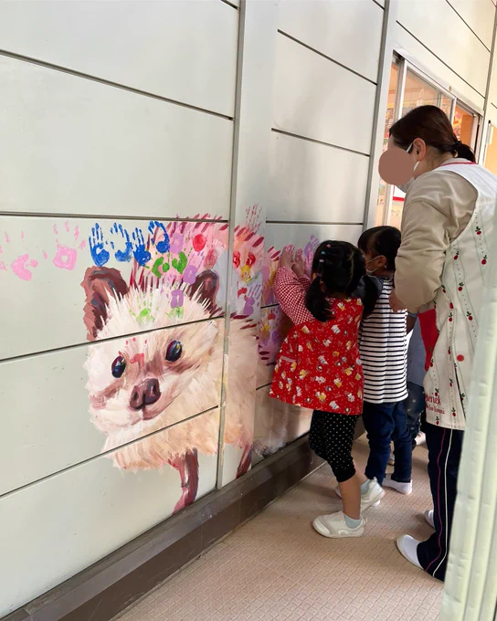とある幼稚園にて、園児さん達と共に ハリネズミとライオンの絵を制作しました。園児さん方、先生方、素敵な彩りと楽しい思い出を ありがとうございました! 