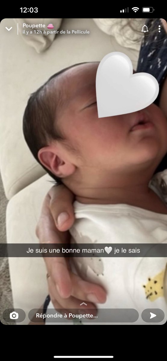 Tvreal0856's tweet photo. Alan avait clairement dit qu’il ne voulait pas qu’elle expose leur fils et encore hier elle disait qu’il réfléchissait encore. Et voila ce qu’elle fait … #poupettekenza https://t.co/KE03oqbjM9