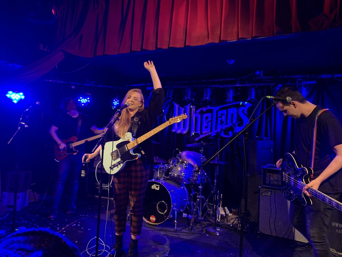 Dan8Radio's tweet photo. Magic start to Friday, listening to @rachwritesstuff on @8RadioIreland - playing Rock Godess’s! Closing the show; @sprintsmusic, now a household name, 3 years to the week from their debut #OnesToWatch20 @whelanslive show! Now over to @JennieRidyard for MORE! https://t.co/HUk8aoyPIP