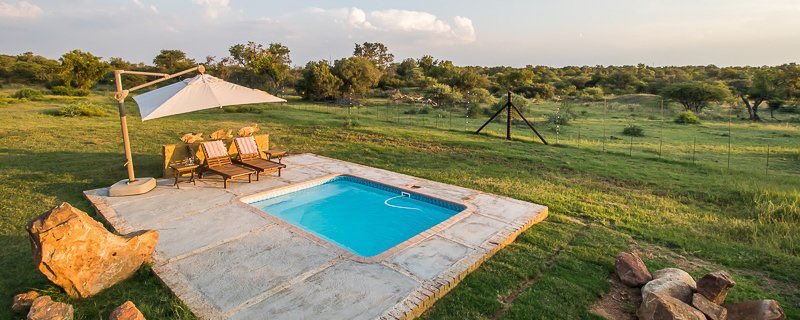 SaElegance's tweet image. 📍#Tshwane Quick Time out perfect for staycation or transit accommodation from a stunning R2500 per night on a self catering basis for 2 adults sharing. Subject to low season rates T&amp;amp;C Apply #Travel #VisitSouthAfrica 🔥🔥🔥