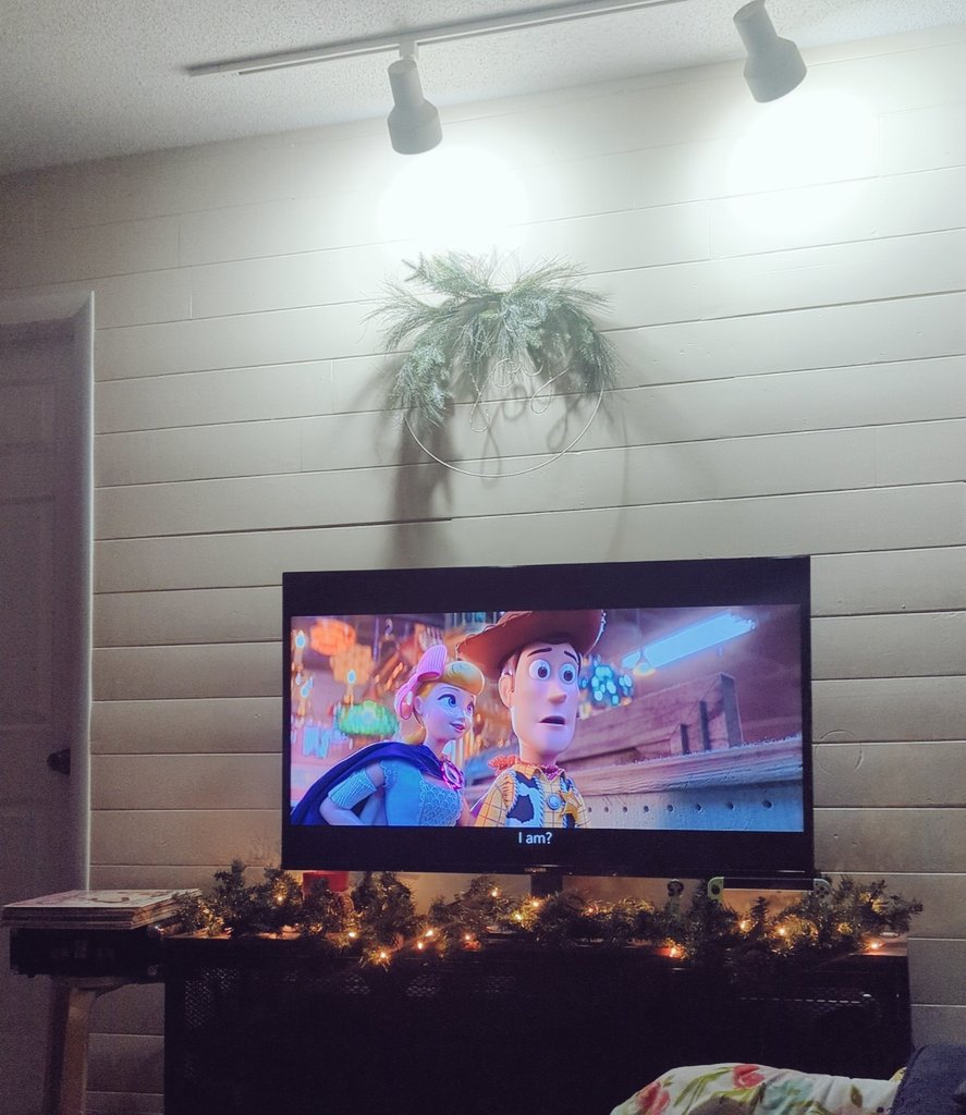 teetzelfamjam's tweet photo. Baby girl was up at 5:30 this morning watching Toy Story 4 ✌🏻
Happy Friday! https://t.co/bfgCJ6WBRb
