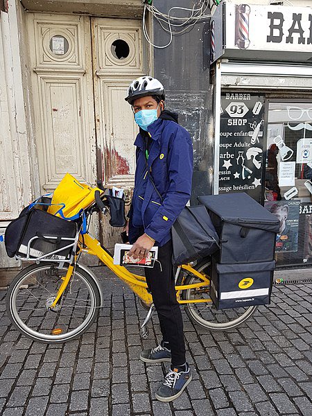 🔴Réorganisation de la Poste : à partir de l’an prochain, le facteur ne passera chez vous qu’une fois par an : pour vous vendre le calendrier de la Poste