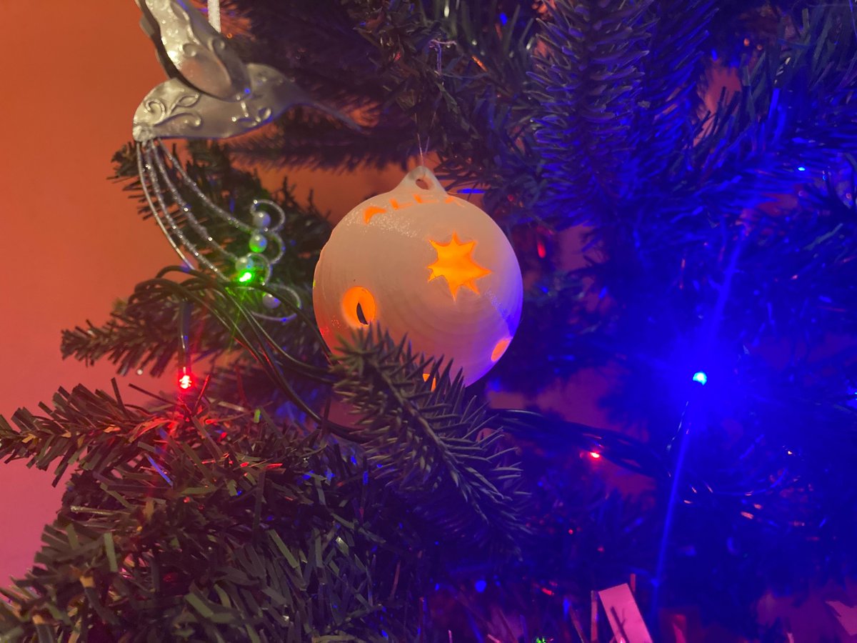 glastonbridge's tweet photo. Christmas is over and @aldroid took down the tree last night, but making a bauble using the tools we made with @Anarkik3D is a special memory of 2022 https://t.co/wjJFgB2pkF