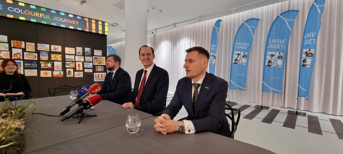 Skuodis's tweet photo. An important step forward towards sustainable mobility in 🇱🇹 - we've signed a long-term agreement with #LTGLink on passenger transport by rail. All aboard for the future of green &amp; electric 🚞 rail transport! ➡️ https://t.co/0Ii2u0vsVZ https://t.co/1gJLh55Nxg