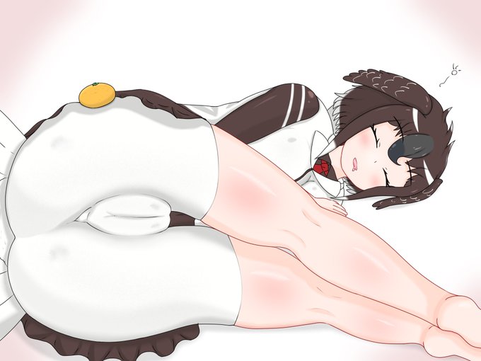 うちの子のクマタカさん(鏡餅の姿)
今年初描き絵です🎍 