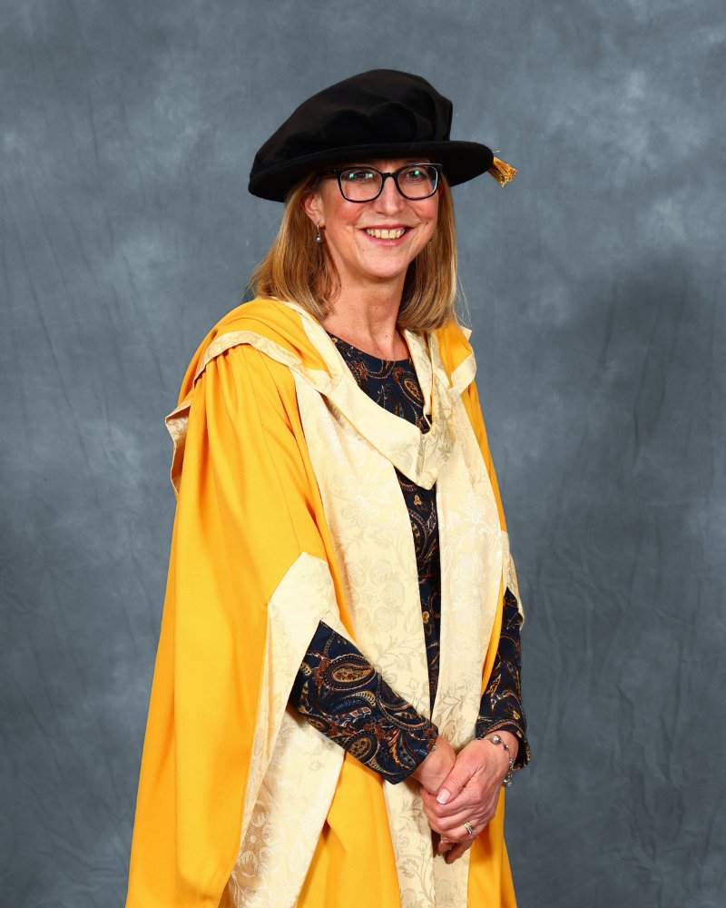 BCUPressOffice's tweet photo. Congratulations to Sally Ashton-May, Director of Midwifery Policy and Practice at @MidwivesRCM, who has received an honorary degree from BCU in recognition of her outstanding service and commitment to the profession👏

🗞️Full story: https://t.co/kCVvdc3OJr https://t.co/VhDDFI3Tln