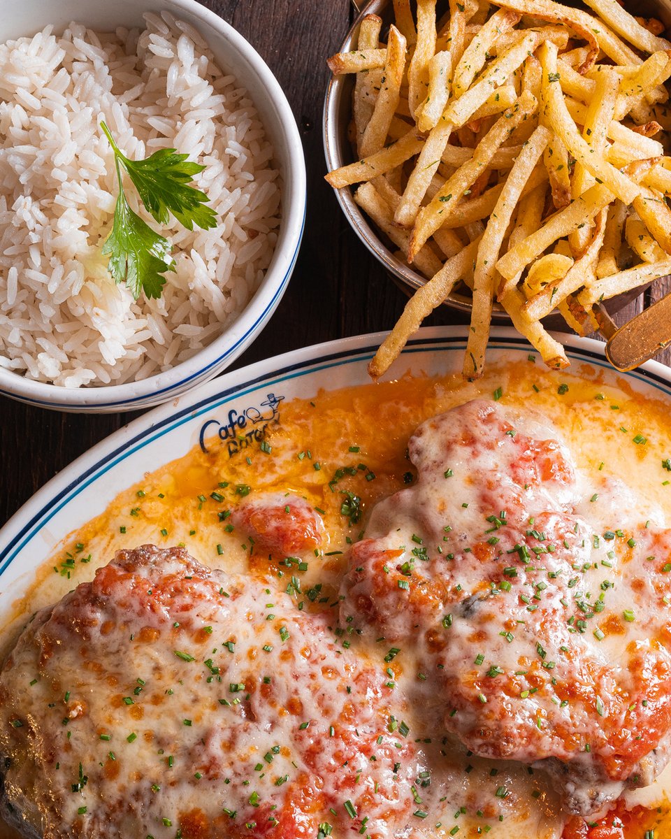 cafeboteco's tweet photo. Quem você marcaria para te acompanhar com nosso filé à parmegiana?
#caféboteco #cafeboteco #restaurante #bar #chopp #serranegra #serranegrasp #amparosp #socorrosp #lindóia #montesião #águasdelindóia #pedreira #jaguariúna #holambra https://t.co/lFX0MpoOMP