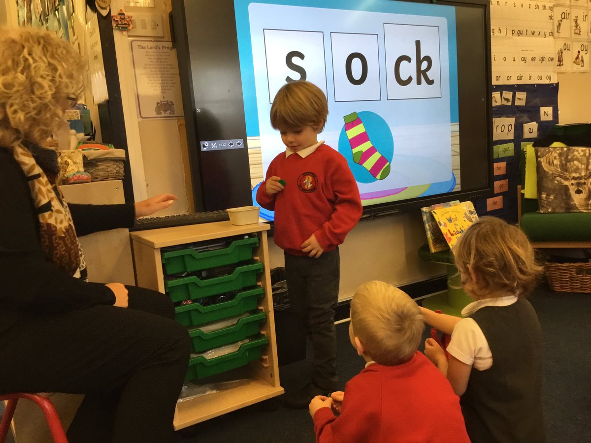 StrettonStMatts's tweet photo. Class R had fun today playing phonics games, super blending skills.
#SSM #SSMReception #SSMLiteracy #SSMUTW https://t.co/hLCi2bsDgt