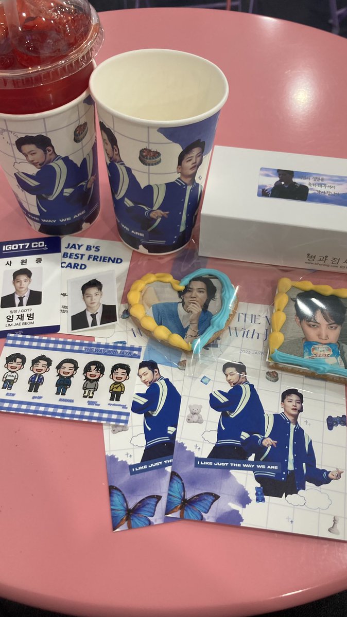 G7toka's tweet photo. 재범이 생카투어 끝!!! https://t.co/cEIxka4j3X