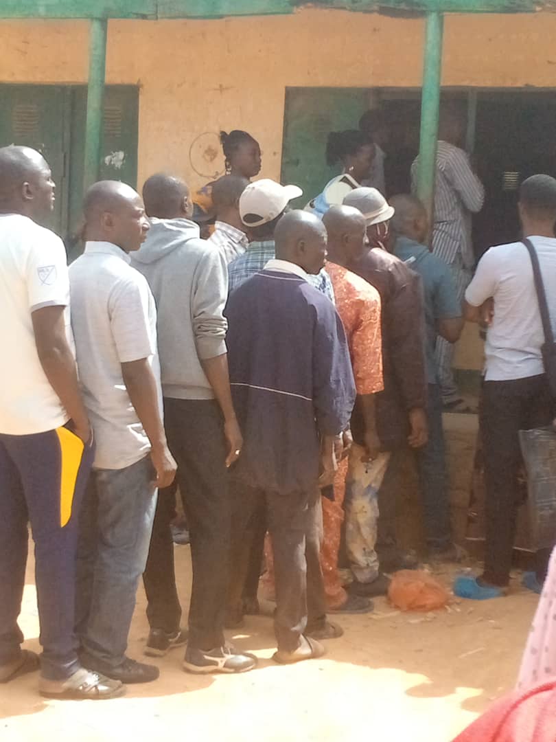 GovoteNg's tweet photo. Ongoing....Great turn up of citizens to collect their PVCs today at Sabon Tasha Ward Chikun Local Govt of Kaduna.
Go Champs ๐ช
#NigeriaDecides2023
#GetYouPVC
#MakeWeGoVote https://t.co/Q5khaHP8ZZ