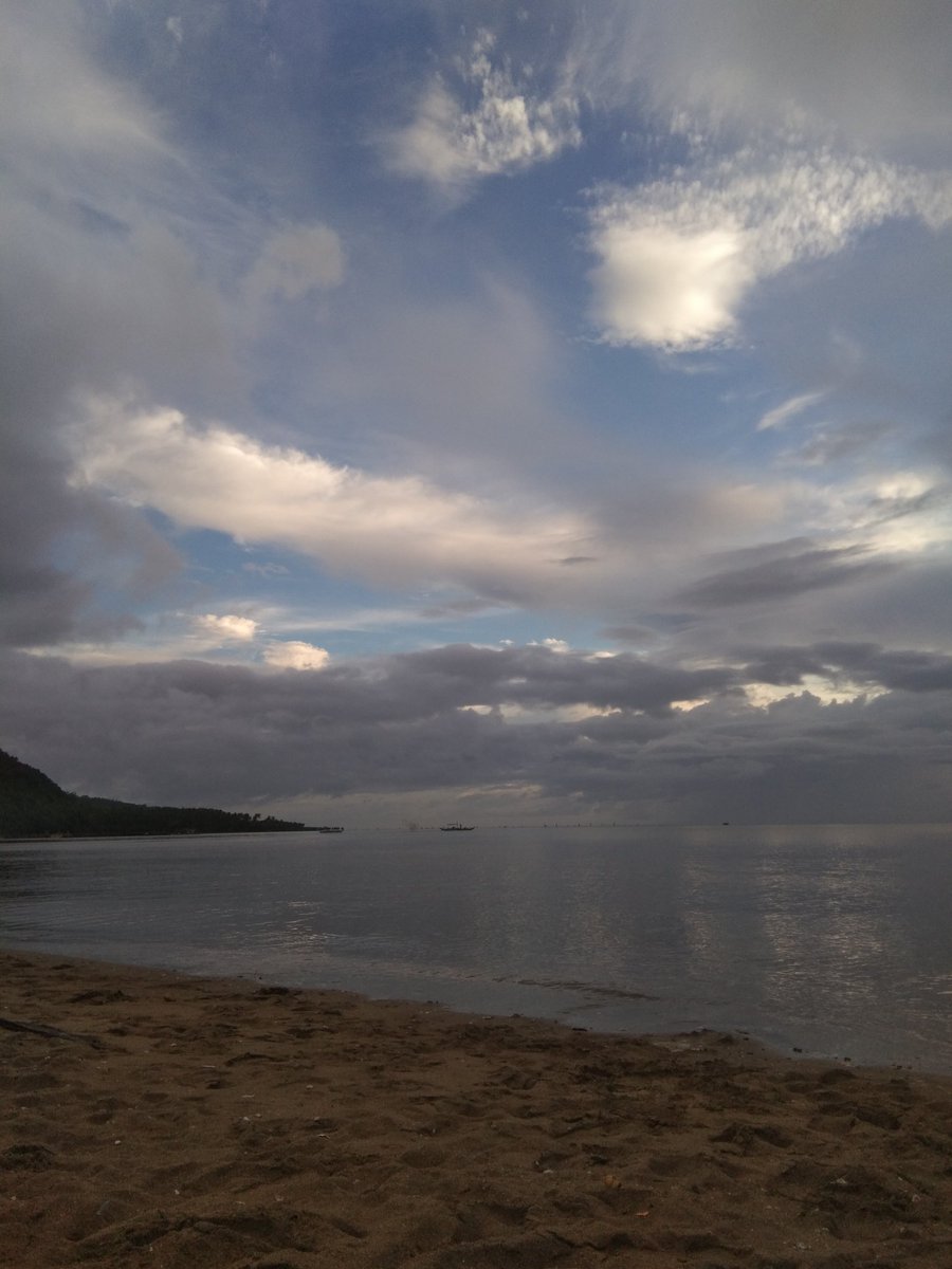 graciabells_'s tweet photo. SEA you on the next wave. 🐚🌊  #Vitaminsea #beachvibes #QuezonProvince #fiance

📍Mulanay, Quezon Province. https://t.co/r8y9kCfB0y