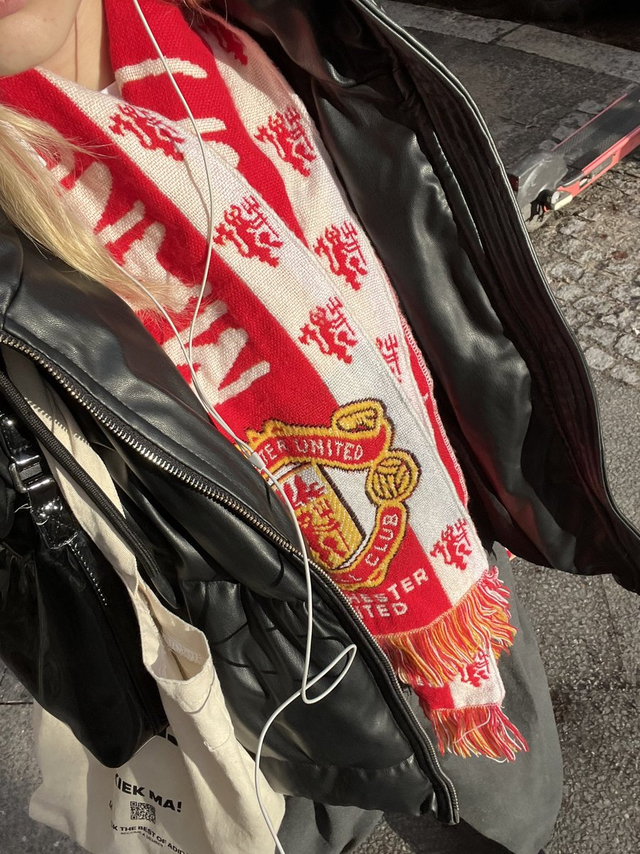 mia 🎄 on Twitter: "kl leak"