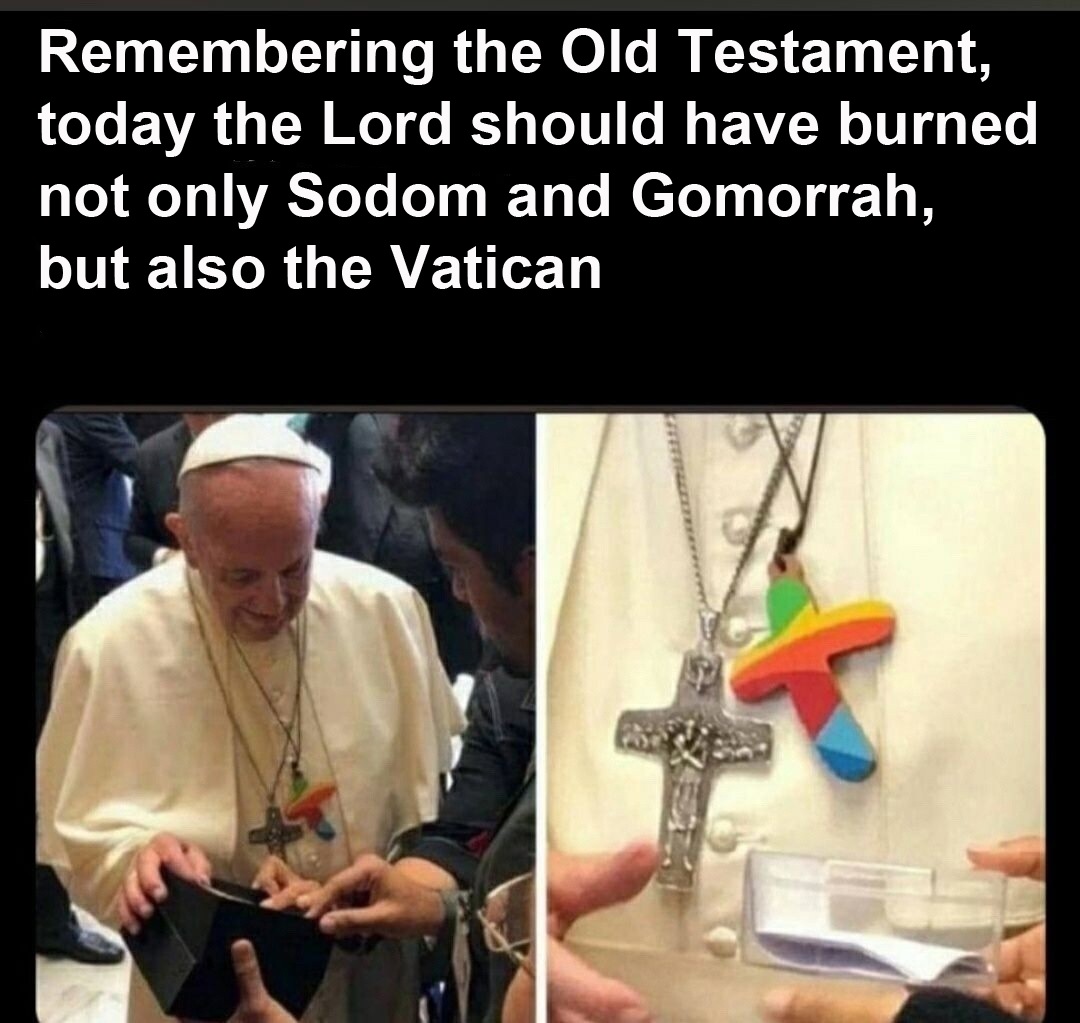 ArgonProm's tweet photo. @Pontifex Burn in hell! https://t.co/WHfXKVEuSN