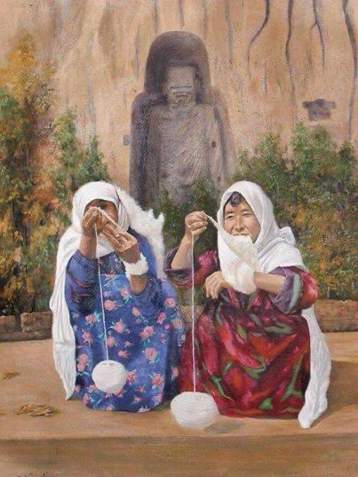 #StopHazaraGenocide 
#RecogenizeHazaraGenocide

سر سنگگ‌ بشینوم سنگ بریشم 
الیگو رخت کوچی ره نپوشوم

از تولیدات هزاره گی استفاده کنیم.