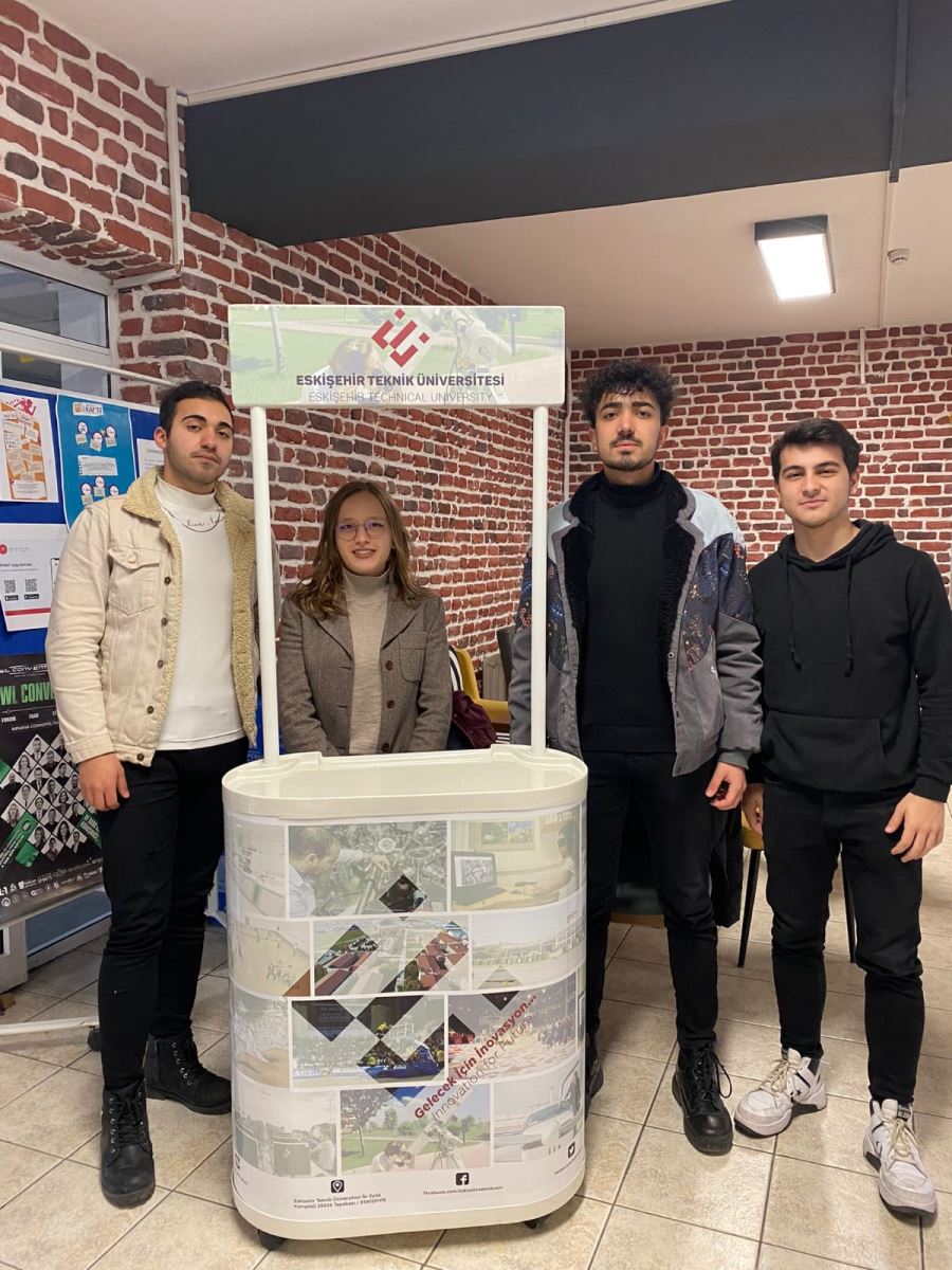 esteknikuniv's tweet photo. ESTÜ İKAF 2023’e Hazırlanıyor 

📌 Haberin tamamına aşağıdaki linkten ulaşabilirsiniz.
https://t.co/bXU7kHnJ5D
.
.
.
#estü
#ikaf
#ikaf2023
#eskisehirteknikuniversitesi
#innovationforfuture https://t.co/Cn4fA5J2Cu
