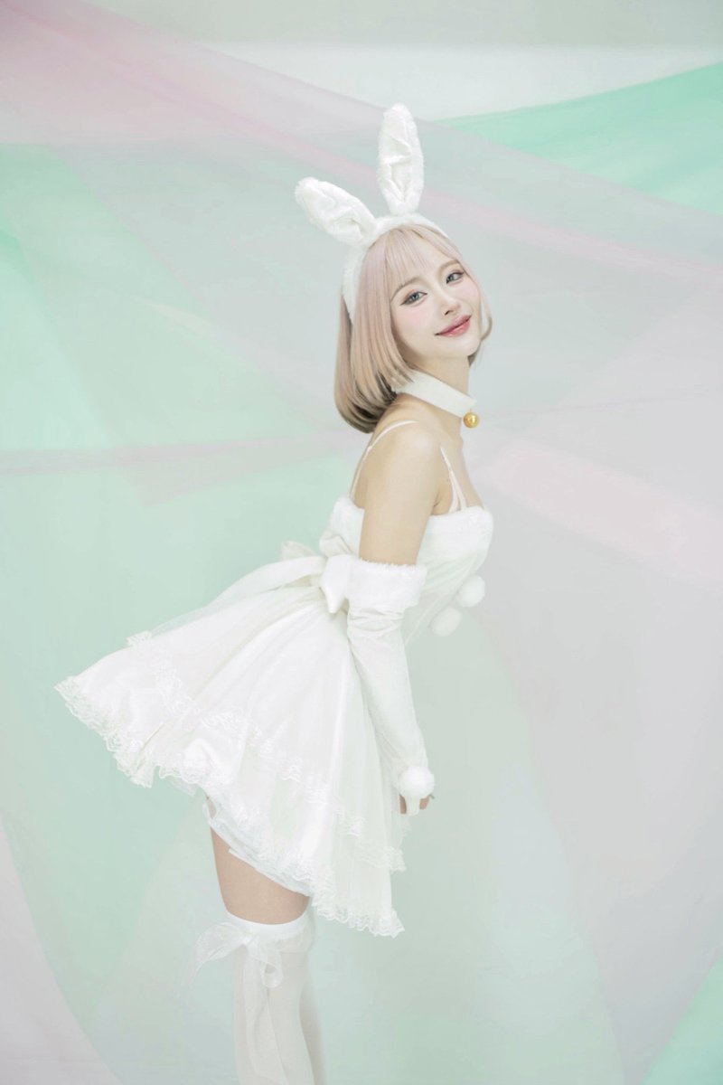 aya_cos_mo's tweet photo. あけましておめでとうございます🐰🎍
更に良い1年にしましょう💕 https://t.co/1tS5lyCPYQ