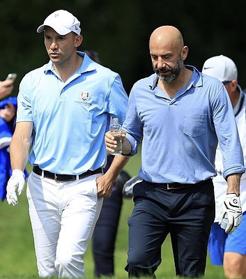 jksheva7's tweet photo. Un Campione in campo e di vita. Rimarrai sempre nei nostri cuori. Riposa In Pace amico mio.💔🙏🏻

A Champion on pitch and in life. You will always be in our hearts. Rest In Peace my friend.💔🙏🏻

#GianlucaVialli #Legend https://t.co/bhJKvze0Go