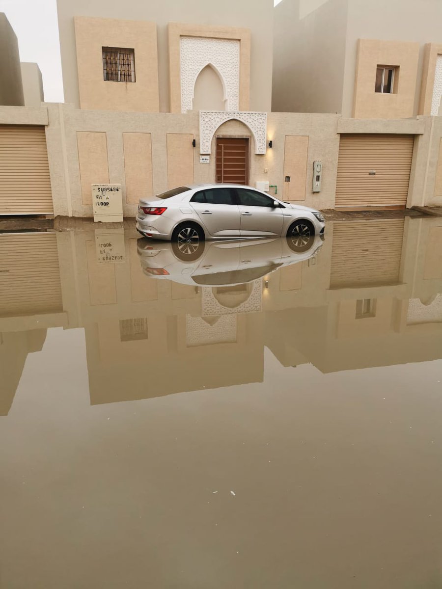 الي حصل في #بوابه_الشرق شيء محزن جداً !

المخطط يتضمن 7321 وحدة سكنية, تم تسليم أكثر من 2000 وحدة سكنية منها.