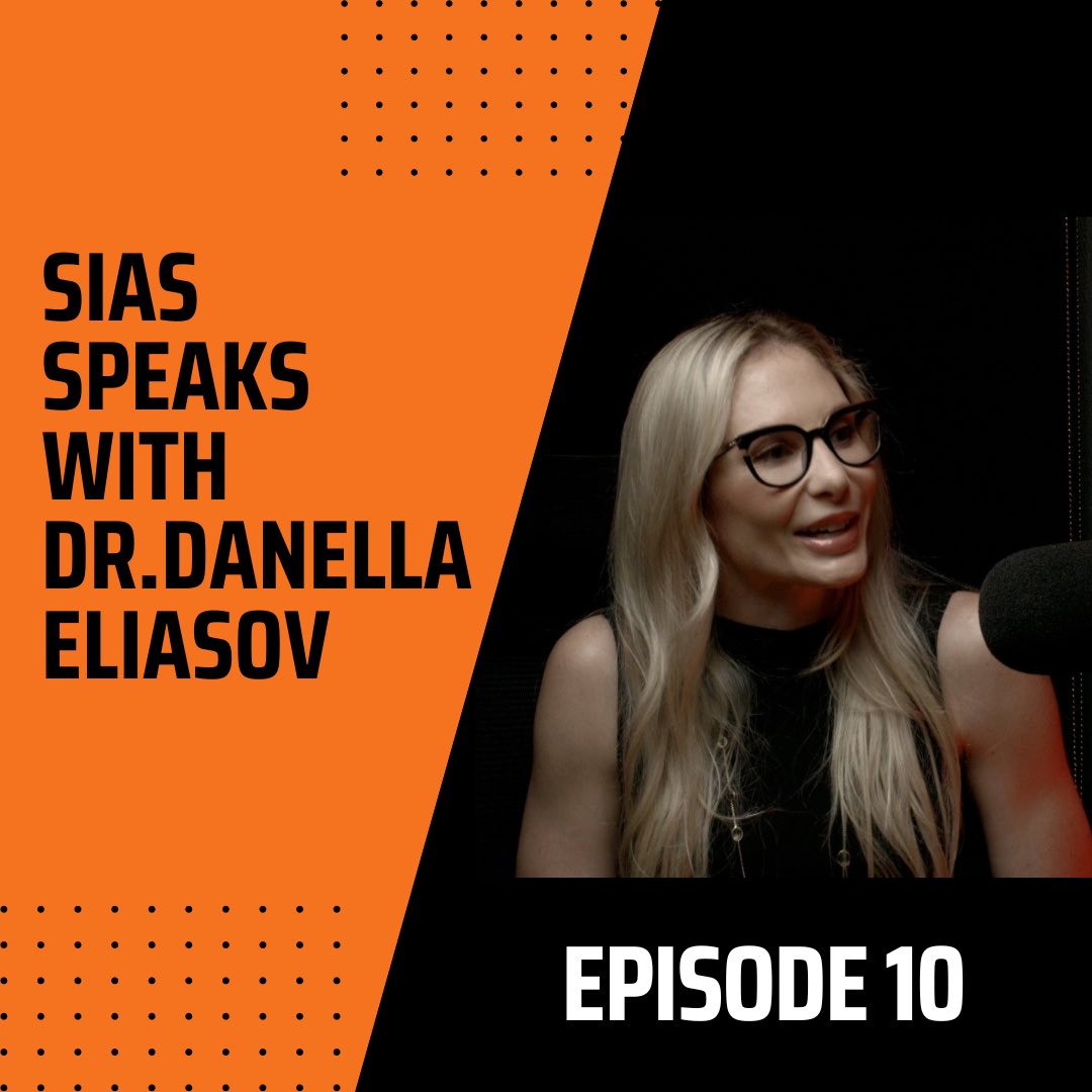 siasduplessis's tweet photo. The first #SDPShow for 2023 is up! 🎙️😎🇿🇦                                                  https://t.co/yAu5sqzhYJ                                                       Thank you @DanellaEFC for your time. #MentalHealthMatters #sportspsychology #combatsports @EFCworldwide https://t.co/y9s7DE6dlT