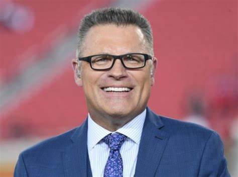 Happy Birthday to Charlottesville\s Howie Long! 